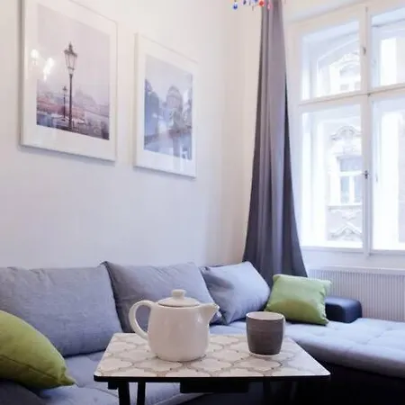 Prague Center Apartment With Fireplace Exteriér fotografie