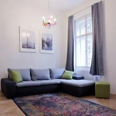 Prague Center Apartment With Fireplace Exteriér fotografie
